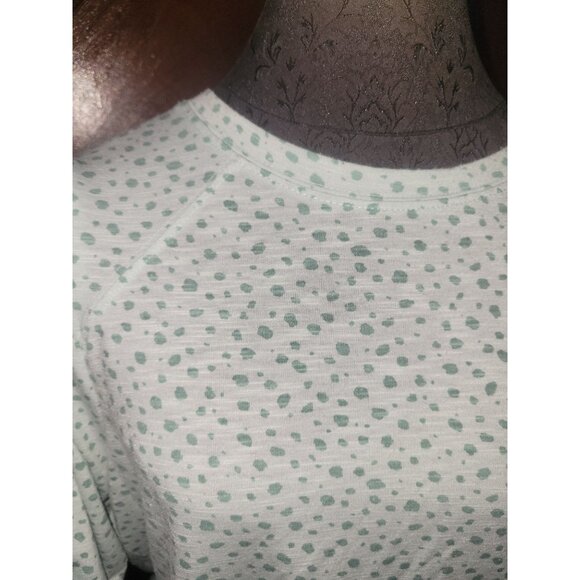Democracy Womens Polka Dot Short Sleeve Raglan Top Size 1X Light Green Soft Knit - Picture 2 of 6